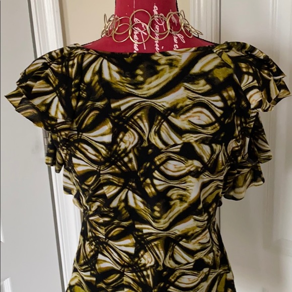 Ruffle Top - Picture 4 of 5